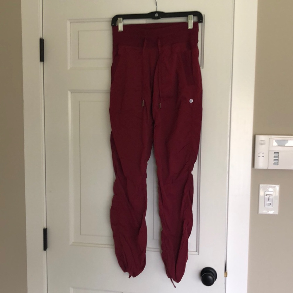 Lulu athletic pants